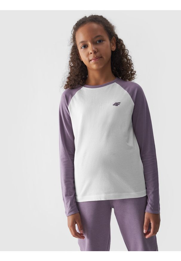 4f - 4F Longsleeve regular gładki dziewczęcy - fioletowy 122 (6-7 lat). Okazja: na co dzień. Kolor: fioletowy. Materiał: bawełna, jersey, dzianina. Długość rękawa: długi rękaw. Długość: długie. Wzór: gładki. Sezon: lato. Styl: sportowy, klasyczny, casual