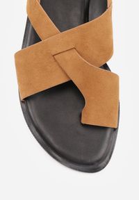 Born2be - Jasnobrązowe Sandały Vices w Stylu Japonek Melavella. Okazja: na co dzień. Zapięcie: sprzączka. Kolor: brązowy. Sezon: lato. Styl: casual #6