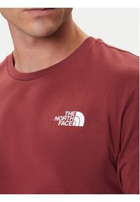 The North Face T-Shirt Redbox NF0A87NP Czerwony Regular Fit. Kolor: czerwony. Materiał: bawełna