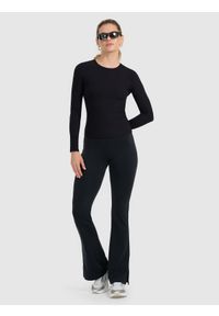 4f - 4F Longsleeve slim z prążkowanej dzianiny damski - czarny L. Kolor: czarny. Materiał: prążkowany, dzianina. Długość rękawa: długi rękaw
