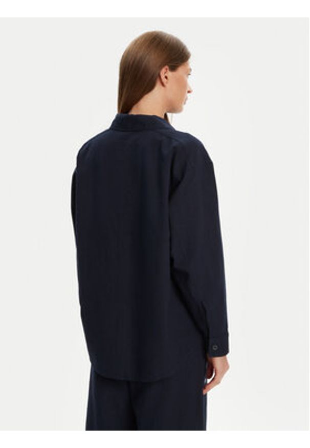 Mustang Koszula Willow 1016575 Granatowy Relaxed Fit. Kolor: niebieski. Materiał: bawełna