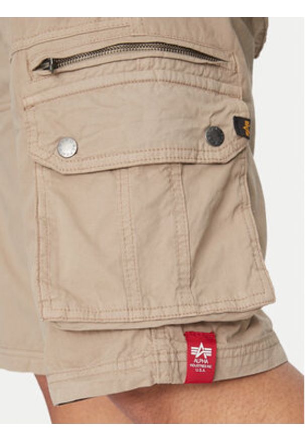 Alpha Industries Szorty materiałowe 136250 Beżowy Regular Fit. Kolor: beżowy. Materiał: bawełna