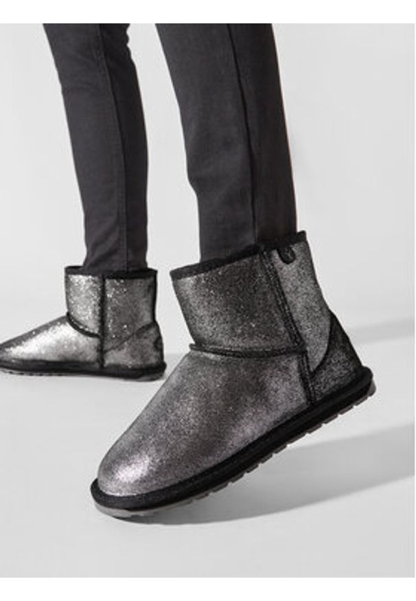 EMU Australia Śniegowce Wallaby Mini Metallic Teens T12358 Czarny. Kolor: czarny. Materiał: skóra, zamsz