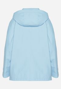 Born2be - Jasnoniebieska Kurtka w Stylu Wiatrówki z Odpinanym Kapturem Ndivisa. Okazja: na co dzień. Kolor: niebieski. Materiał: jeans. Styl: casual, klasyczny #7