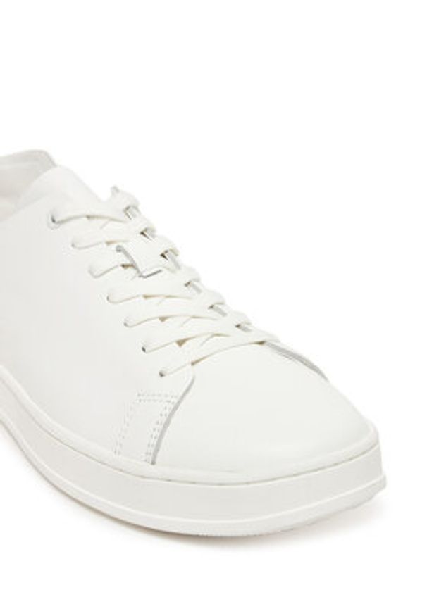 Calvin Klein Sneakersy HM0HM01885 Biały. Kolor: biały. Materiał: skóra