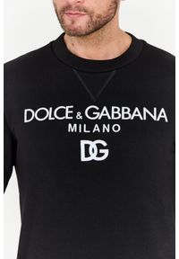 Dolce and Gabbana - DOLCE & GABBANA Czarna bluza z haftowanym logo. Kolor: czarny. Wzór: haft