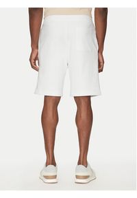 Guess Szorty sportowe M5GD10 KCN01 Biały Regular Fit. Kolor: biały. Materiał: bawełna. Styl: sportowy