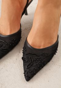 Renee - Czarne Siateczkowe Czółenka na Szpilce z Haftami i Perełkami Branira. Okazja: na imprezę. Zapięcie: pasek. Kolor: czarny. Wzór: haft. Obcas: na szpilce. Styl: elegancki #7