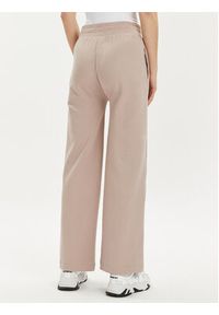 BOSS - Boss Spodnie dresowe Arya 50515574 Beżowy Regular Fit. Kolor: beżowy. Materiał: bawełna #5