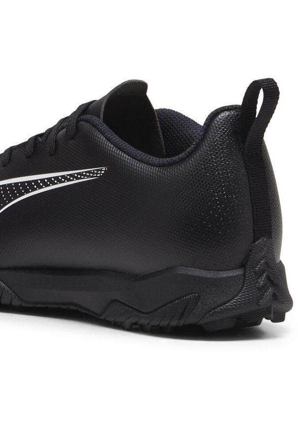 Puma - Młodzieżowe buty piłkarskie ULTRA 5 PLAY TT PUMA. Kolor: biały, wielokolorowy, czarny. Sport: piłka nożna