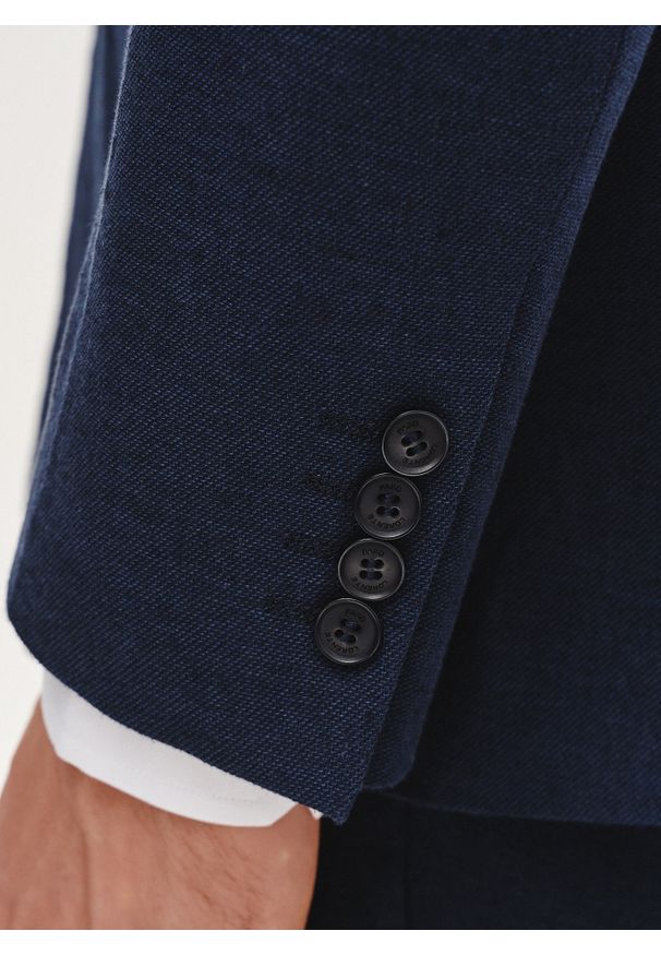 Pako Lorente - PAKO LORENTE - Granatowa marynarka garniturowa z lnem. Kolor: niebieski. Materiał: len. Wzór: gładki. Sezon: wiosna