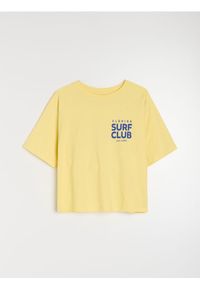 Sinsay - Bawełniana koszulka z napisem Surf Club - yellow jeans. Materiał: bawełna, jeans. Wzór: napisy #1