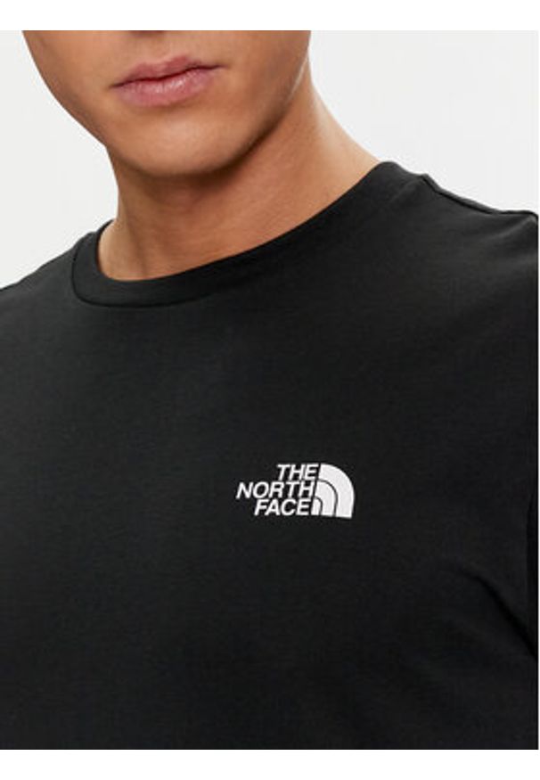 The North Face Longsleeve Simple Dome NF0A87QN Czarny Regular Fit. Kolor: czarny. Materiał: bawełna. Długość rękawa: długi rękaw