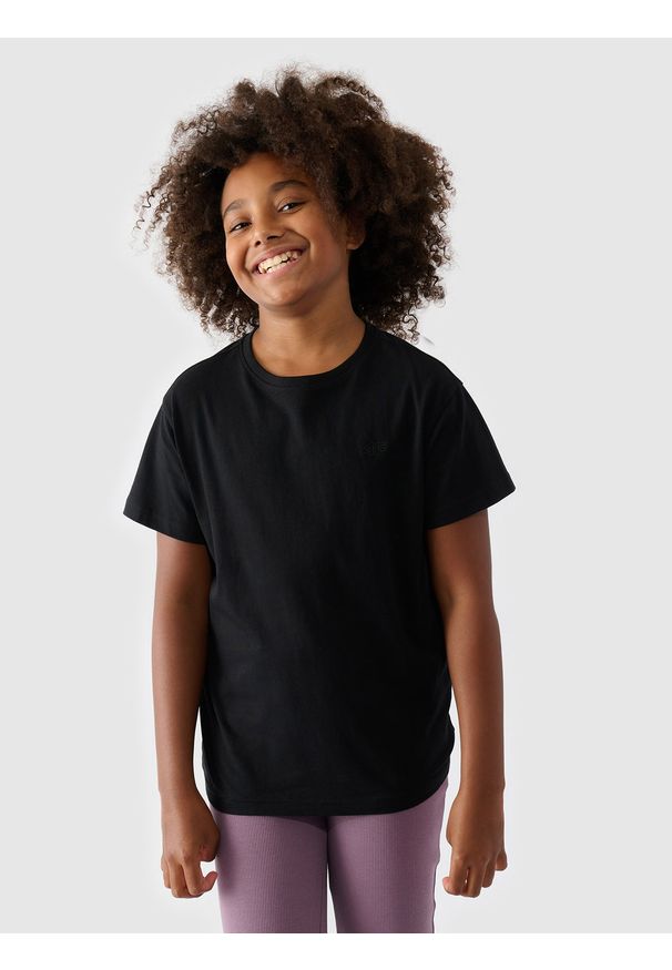 4f - 4F T-shirt gładki dziewczęcy - czarny 152 (11-12 lat). Okazja: na co dzień. Kolor: czarny. Materiał: dzianina, bawełna, jersey. Długość rękawa: krótki rękaw. Długość: krótkie. Wzór: gładki. Sezon: lato. Styl: klasyczny, sportowy, casual