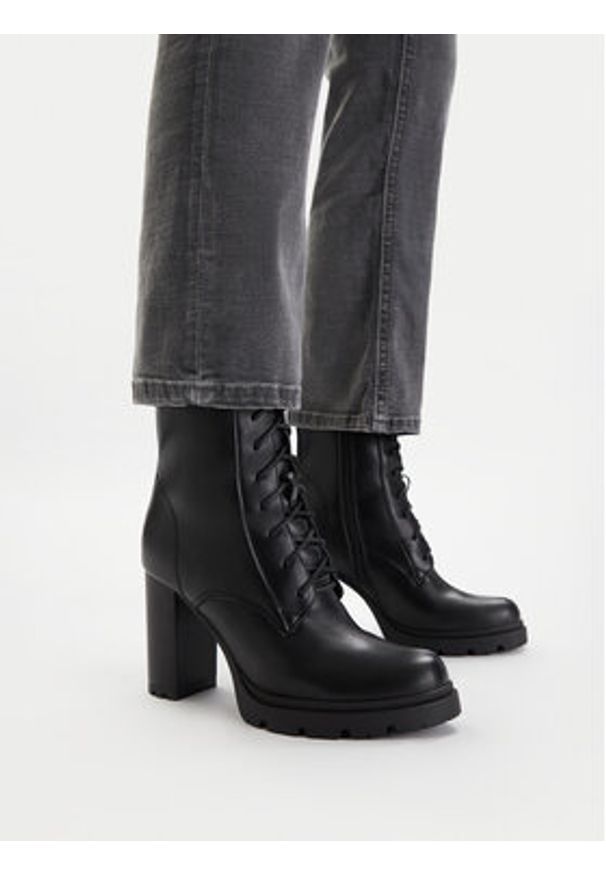 Clara Barson Trzewiki CEO-KLARISSA WS5881-10 Czarny. Kolor: czarny. Materiał: materiał