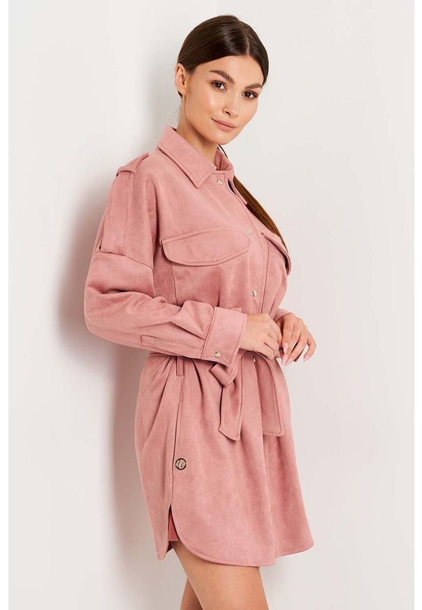 Lemoniade - Koszulowa Sukienka z Imitacji Zamszu - Różowa. Kolor: różowy. Materiał: zamsz. Typ sukienki: koszulowe