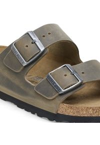 Birkenstock - Klapki męskie BIRKENSTOCK ARIZONA LEOI FADED KHAKI. Okazja: na co dzień. Kolor: zielony. Materiał: skóra, zamsz. Wzór: paski. Styl: casual, klasyczny, retro #4
