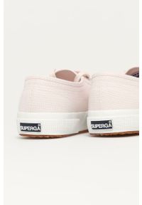 Superga - Tenisówki. Nosek buta: okrągły. Zapięcie: sznurówki. Kolor: różowy. Materiał: guma #3