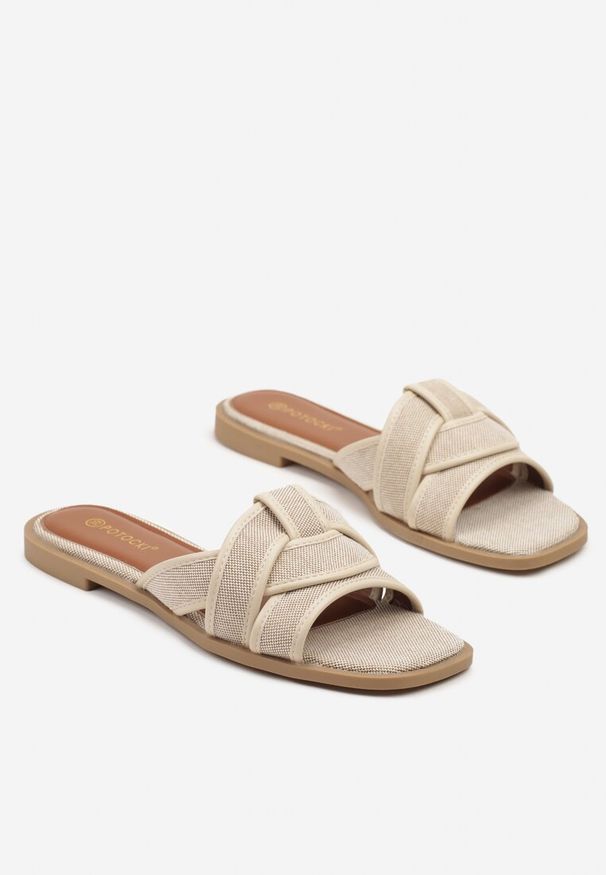 Born2be - Beżowe Klapki na Płaskiej Podeszwie z Przeplatanymi Paskami Felerisa. Okazja: na spacer, na co dzień, na plażę. Kolor: beżowy. Materiał: len. Wzór: paski. Obcas: na płaskiej podeszwie. Styl: casual