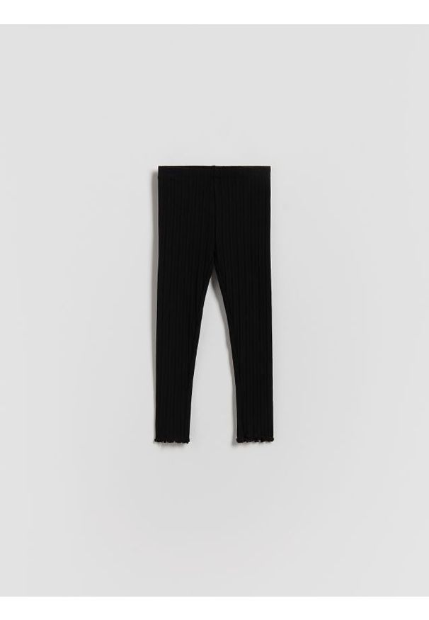 Reserved - Prążkowane legginsy - czarny. Kolor: czarny. Materiał: prążkowany