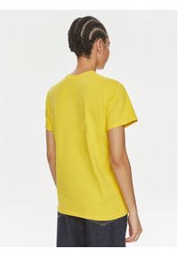 Wrangler T-Shirt Varsity 112350189 Żółty Regular Fit. Kolor: żółty. Materiał: bawełna