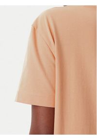 Calvin Klein Jeans Sukienka codzienna Gradient Monologo J20J225273 Koralowy Relaxed Fit. Okazja: na co dzień. Kolor: pomarańczowy. Materiał: bawełna. Wzór: gradientowy. Typ sukienki: proste. Styl: casual