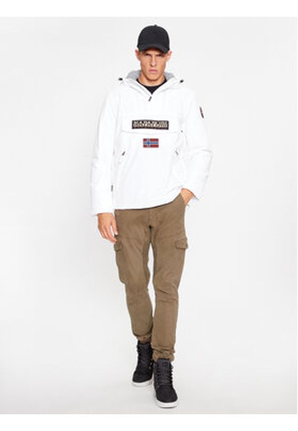 Napapijri Kurtka anorak NP0A4GMD Biały Regular Fit. Kolor: biały. Materiał: syntetyk