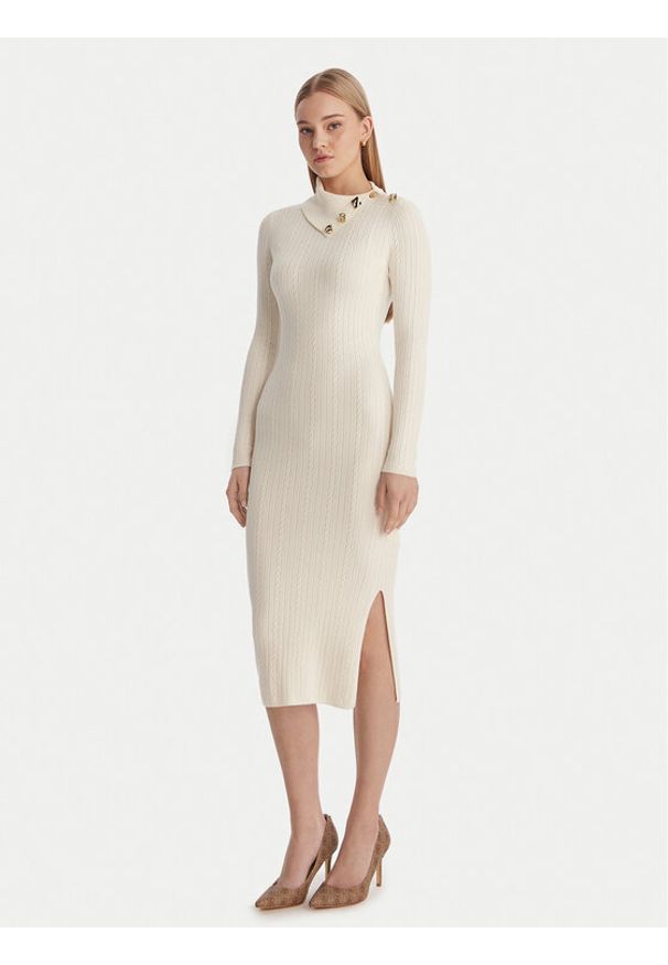 Guess Sukienka dzianinowa W6RK01 Z2YJ2 Écru Regular Fit. Materiał: wiskoza