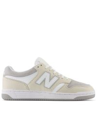 Buty unisex New Balance BB480LGW - beżowe. Okazja: na co dzień. Kolor: beżowy. Materiał: materiał, syntetyk. Szerokość cholewki: normalna. Sport: turystyka piesza