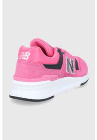 New Balance Buty CW997HLL kolor różowy na płaskiej podeszwie. Nosek buta: okrągły. Zapięcie: sznurówki. Kolor: różowy. Materiał: guma. Obcas: na płaskiej podeszwie