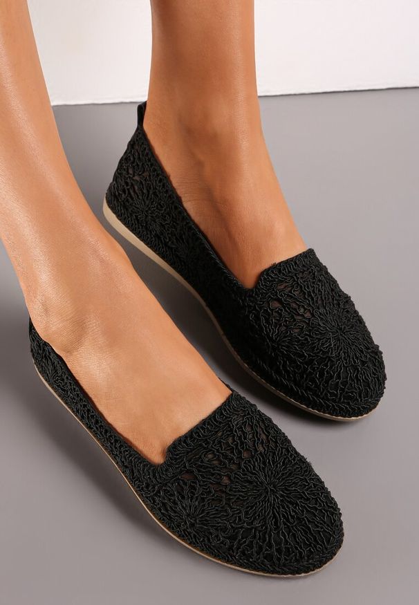 Renee - Czarne Wsuwane Espadryle z Plecioną Cholewką przed Kostkę Hensla. Wysokość cholewki: przed kostkę. Zapięcie: bez zapięcia. Kolor: czarny. Szerokość cholewki: normalna