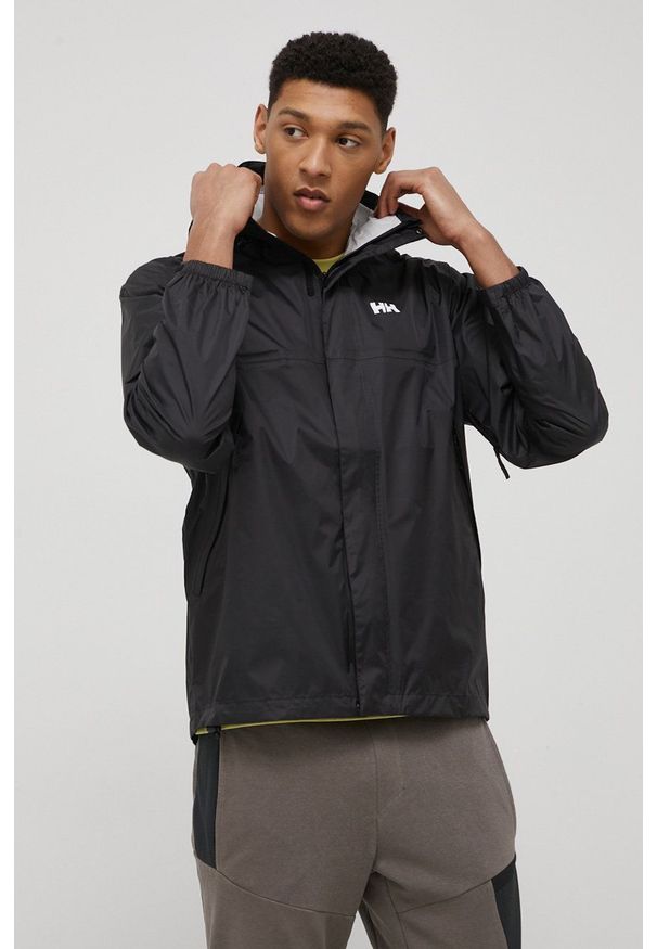 Helly Hansen kurtka przeciwdeszczowa Loke. Okazja: na co dzień. Typ kołnierza: kaptur. Kolor: czarny. Materiał: materiał. Wzór: nadruk. Styl: casual