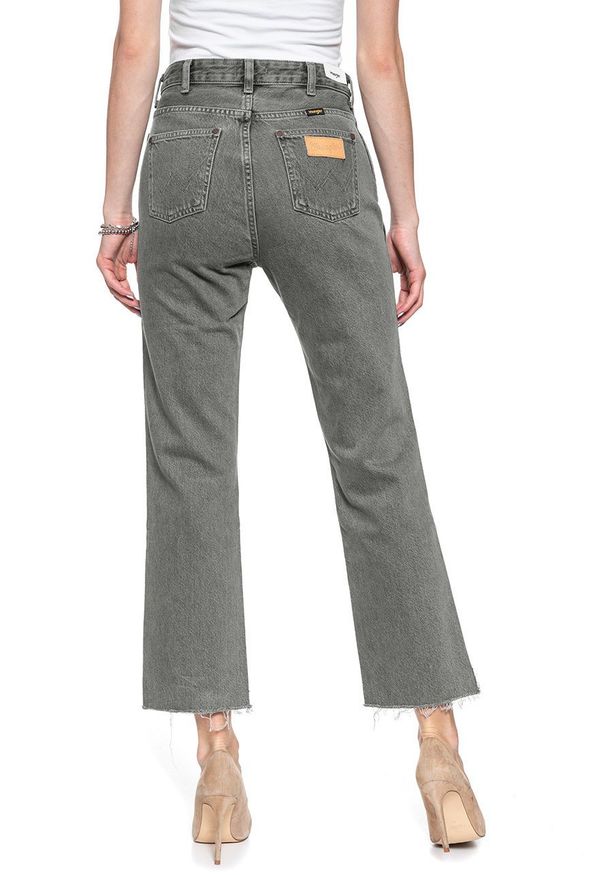 Wrangler - WRANGLER RETRO STRAIGHT GREY MULES W238RJ24R 112127879. Stan: podwyższony. Styl: retro