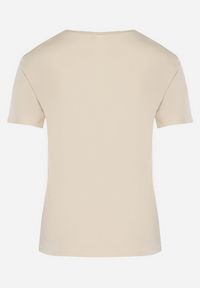 Born2be - Beżowy T-shirt z Trójkątnym Dekoltem i Krótkimi Rękawami Hibiscua. Kolekcja: plus size. Kolor: beżowy. Materiał: bawełna. Długość rękawa: krótki rękaw. Długość: krótkie #3