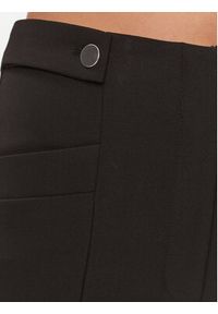 BOSS - Boss Spodnie materiałowe Tupera 50500378 Czarny Regular Fit. Kolor: czarny. Materiał: wiskoza, materiał