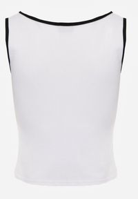 Renee - Biały Prążkowany Top z Bawełny Ozdobiony Guzikami przy Dekolcie Beralissa. Okazja: na co dzień. Kolor: biały. Materiał: prążkowany, bawełna. Wzór: aplikacja. Styl: casual #2