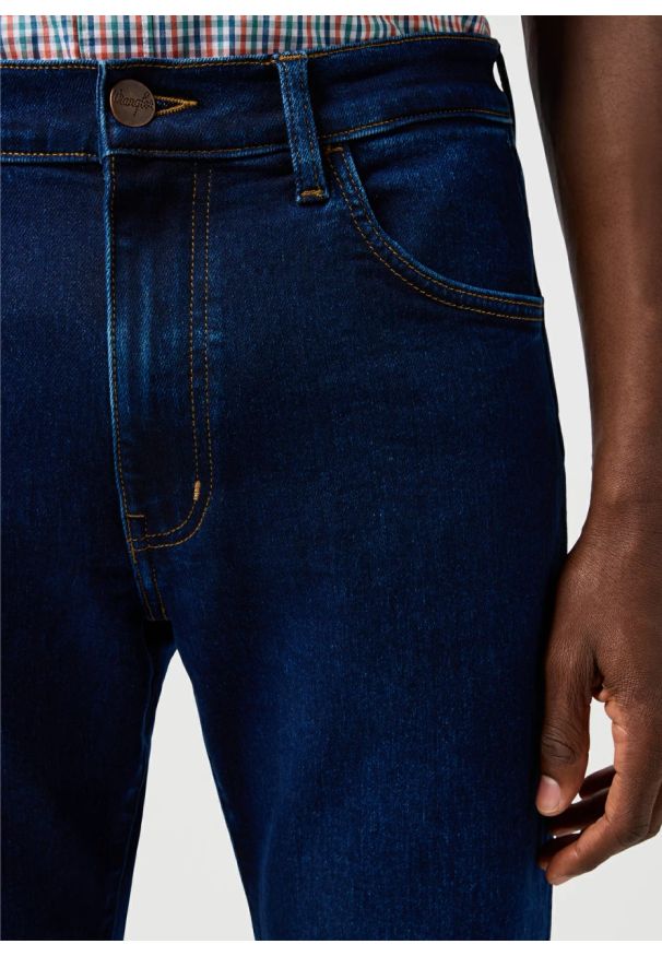 Wrangler - MESKIE SPODNIE WRANGLER LARSTON COSMIC BLUE 112362544