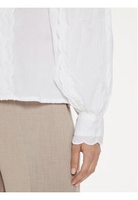 Karen by Simonsen Koszula Nadia 10104854 Biały Regular Fit. Kolor: biały. Materiał: bawełna #3