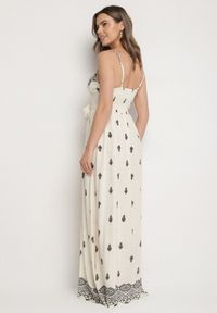 Born2be - Kremowo-Czarna Bawełniana Sukienka Rozkloszowana z Kopertowym Dekoltem i Wiązaniem Revevra. Okazja: na co dzień, na randkę. Typ kołnierza: dekolt kopertowy. Kolor: beżowy. Materiał: bawełna. Długość rękawa: na ramiączkach. Typ sukienki: kopertowe. Styl: casual #7