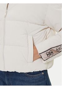 Guess Kurtka zimowa V5BL11 WGYC2 Écru Regular Fit. Materiał: syntetyk. Sezon: zima #5