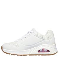 skechers - Buty do chodzenia dla dzieci Skechers Uno Stand ON Air. Zapięcie: sznurówki. Kolor: biały. Materiał: tkanina, materiał, guma, syntetyk. Szerokość cholewki: normalna. Sport: turystyka piesza