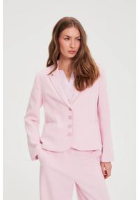 MOODO - Jednorzędowa marynarka różowa. Kolor: różowy. Materiał: poliester, wiskoza, elastan #1
