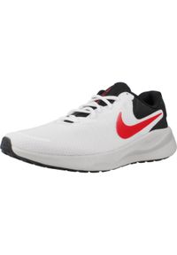 Buty do biegania męskie Nike Revolution 7. Zapięcie: sznurówki. Kolor: szary, biały, wielokolorowy. Materiał: syntetyk, tkanina, materiał. Szerokość cholewki: normalna. Model: Nike Revolution. Sport: bieganie
