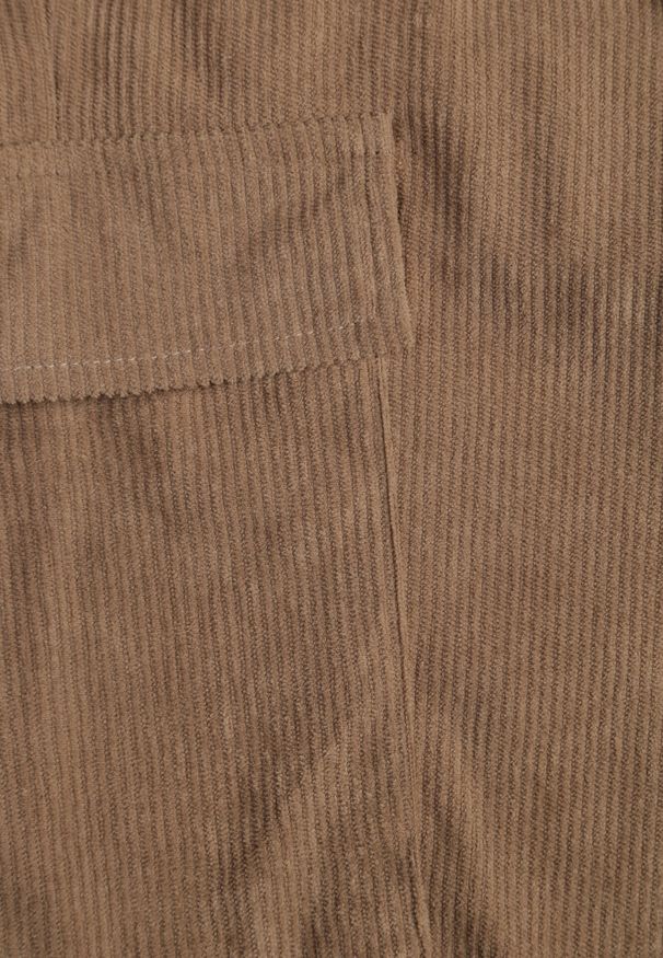 Born2be - Brązowe Spodnie w Stylu Cargo z Wysokim Stanem Belseli. Okazja: na co dzień. Stan: podwyższony. Kolor: brązowy. Styl: casual