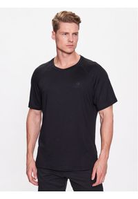 Wrangler T-Shirt Ss Performance Tee WA7BDU100 112146617 Czarny Regular Fit. Kolor: czarny. Materiał: syntetyk #1