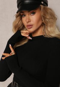 Renee - Czarna Rozkloszowana Sukienka Dzianinowa z Półgolfem Navilla. Kolor: czarny. Materiał: dzianina. Sezon: zima