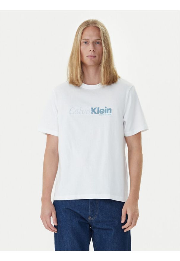 Calvin Klein T-Shirt LV04RD822G Biały Regular Fit. Kolor: biały. Materiał: bawełna