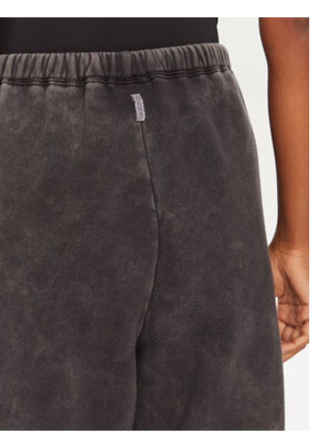 Deha Spodnie dresowe C12165 Czarny Loose Fit. Kolor: czarny. Materiał: bawełna
