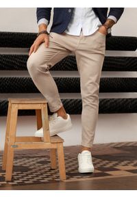 Ombre Clothing - Spodnie męskie jeansowe o kroju SLIM FIT - beżowe V8 P1058 - XXL. Okazja: na co dzień. Kolor: beżowy. Materiał: jeans. Wzór: gładki. Styl: sportowy, casual, elegancki