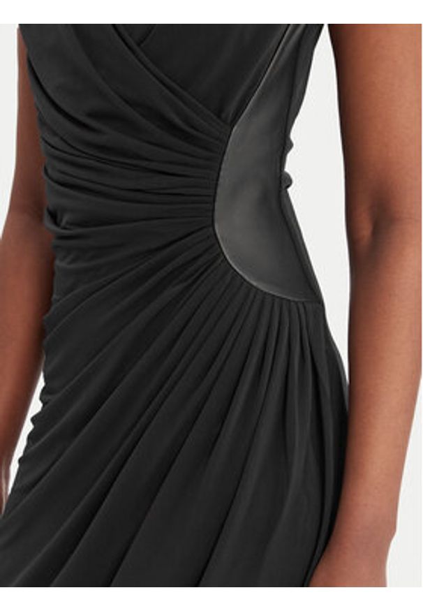 Karl Lagerfeld - KARL LAGERFELD Sukienka koktajlowa B1W13030 Czarny Slim Fit. Typ kołnierza: dekolt w karo. Kolor: czarny. Materiał: syntetyk. Styl: wizytowy